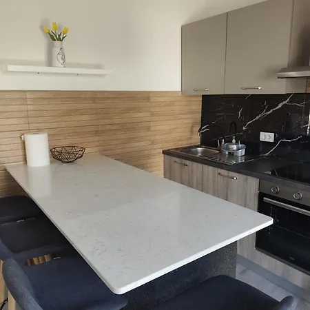 Sanja Apartment *