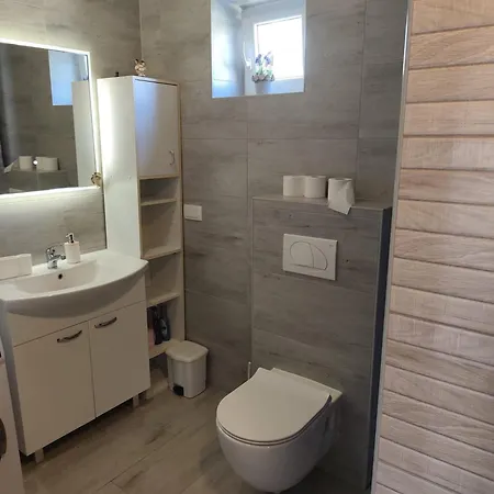 Sanja Apartment Vir